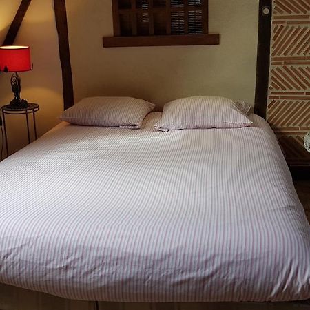 Le Petit Logis De Tinteniac Angers Exterior photo